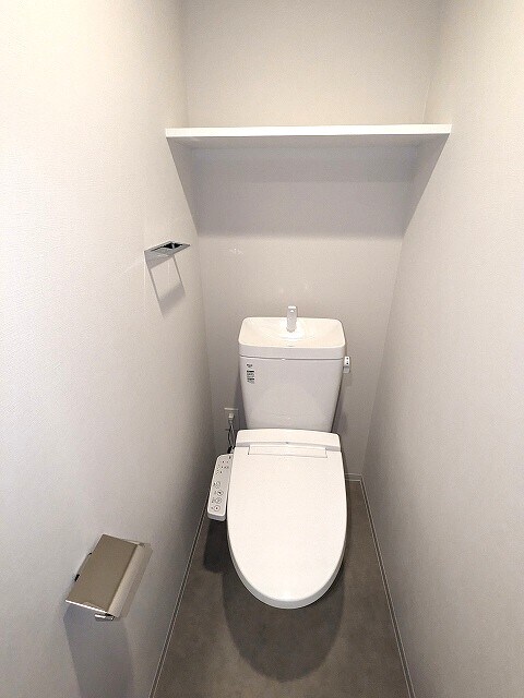 物件内観写真11　(温水洗浄便座)