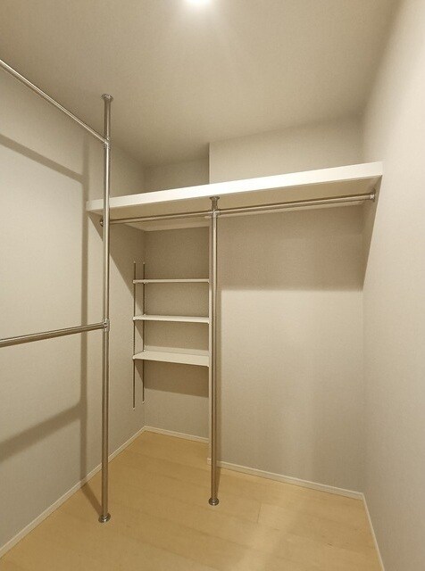 物件内観写真15　(ウォークインクローゼット)