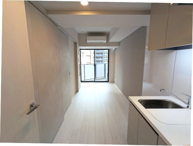 物件内観写真28　(ダイニング、エアコン2台付、ダウンライト付)