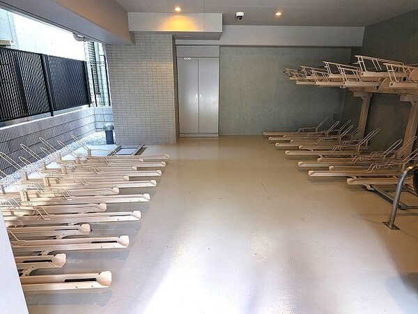 建物設備(屋内自転車置場です)