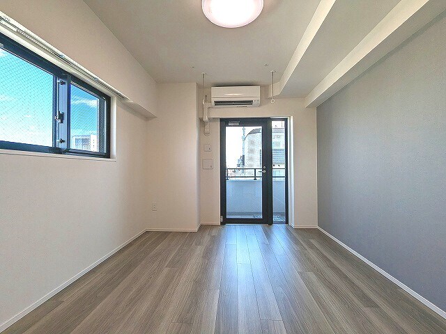 物件内観写真20　(角部屋2面採光です)