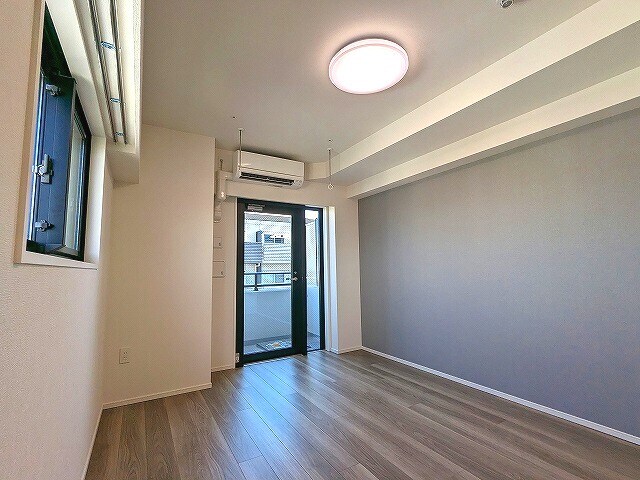 物件内観写真23　(角部屋2面採光です)