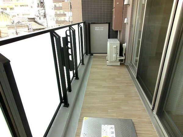 建物設備(ワイドバルコニー)