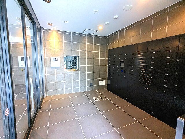 物件内観写真14　(タッチキーのTVモニター付オートロックセキュリティ、宅配BO)