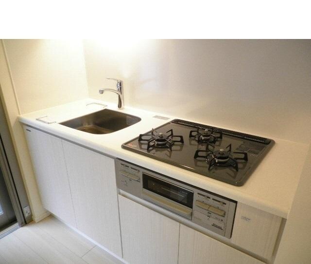 物件内観写真5　(コンフォリア浅草橋のキッチンです)