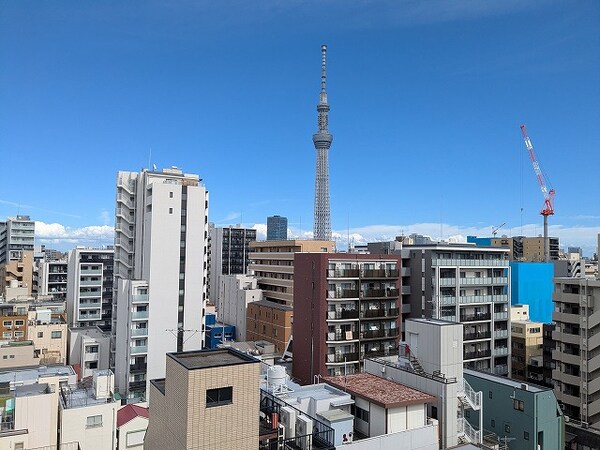 バルコニー(10Fバルコニーからスカイツリー隅田川花火見えます)