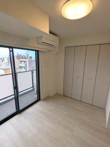 建物設備(洋室にエアコン・照明付き)