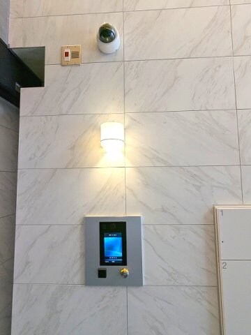 物件外観写真2　(タッチキーのモニター付オートロックセキュリティ、防犯カメラセ)