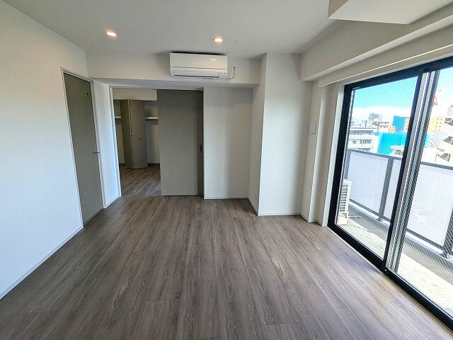 物件内観写真28　(DKにエアコン・ダウンライト付き)