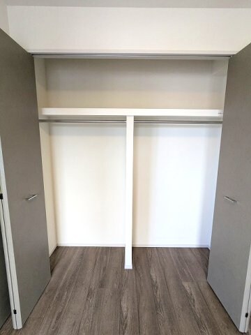 物件内観写真9　(洋室のクローゼット)