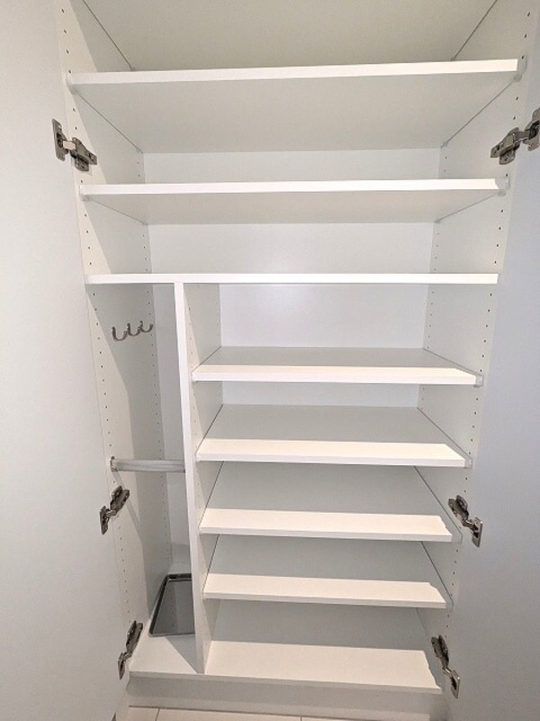 建物設備(収納豊富なトールタイプのシューズＢＯＸ、傘入れ付き)