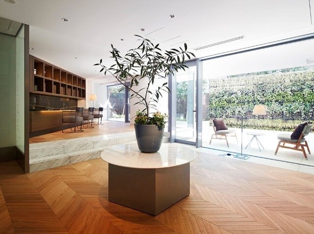 物件内観写真14　(ガーデンラウンジ)