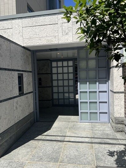 物件内観写真19　(エントランス入口)