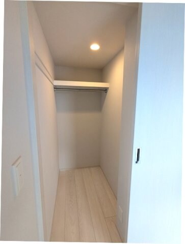 物件内観写真12　(ウォークインクローゼット)
