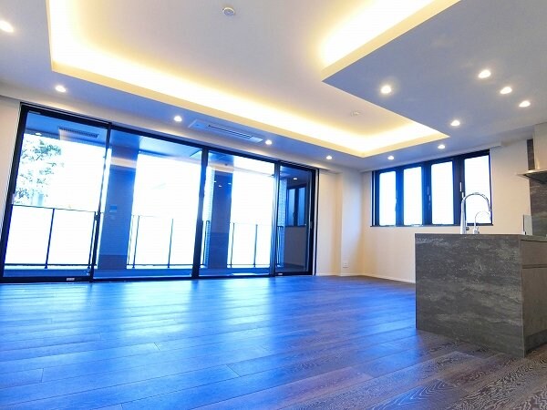 物件内観写真9　(リビング)