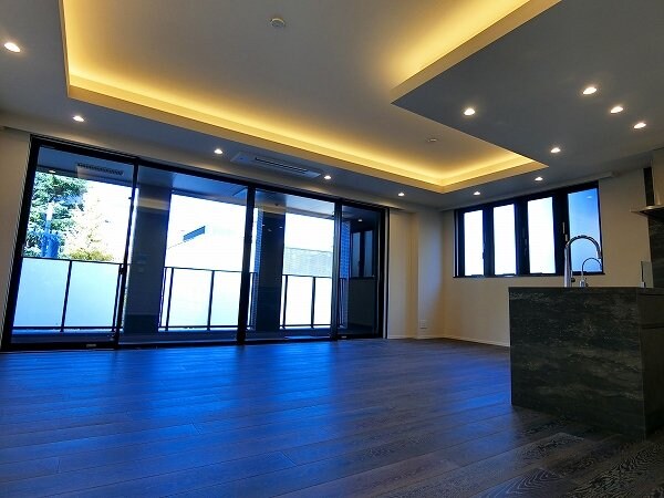 物件内観写真13　(リビング)