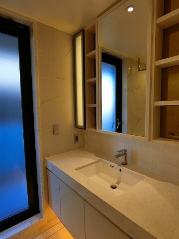 物件内観写真14　(洗面)