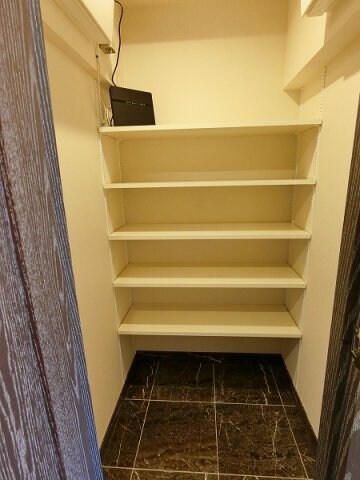 物件内観写真20　(シューズインクローゼット)