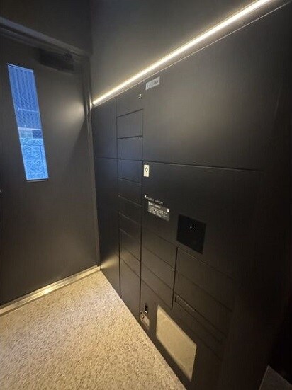 物件内観写真14　(メール＆宅配コーナー)