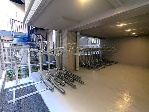 建物設備(自転車置場です)