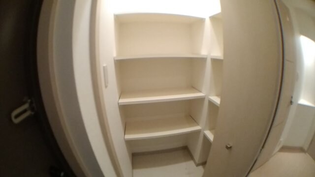 物件内観写真17　(収納・同反転タイプ参照)