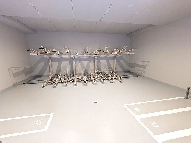 物件内観写真22　(自転車置場、バイク置場空き状況はご確認お願い致します)