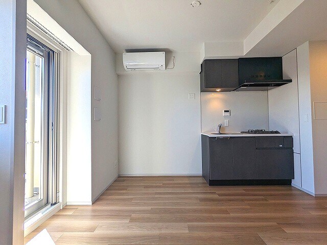 物件内観写真21　(南向きの室内です)