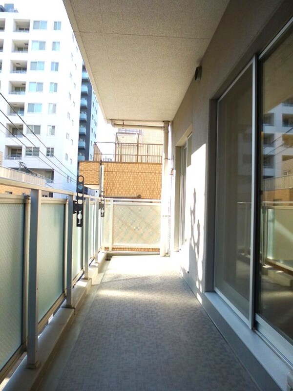 建物設備(パークアクシス元浅草ステージの南向きワイドバルコニーです)