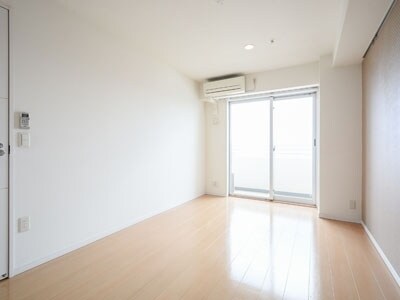 物件内観写真9　(洋室・同タイプ参照)