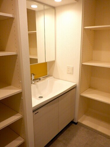 物件内観写真6　(洗面所　※2022.10内覧会時同タイプ別部屋撮影)