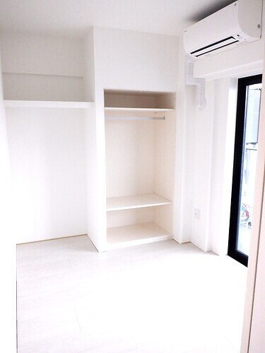 物件内観写真10　(クロゼット※2022.10内覧会時同タイプ別部屋撮影)