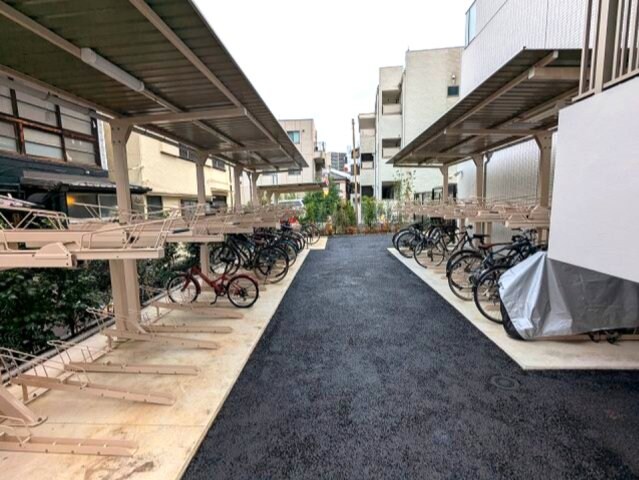 物件内観写真17　(自転車置場)