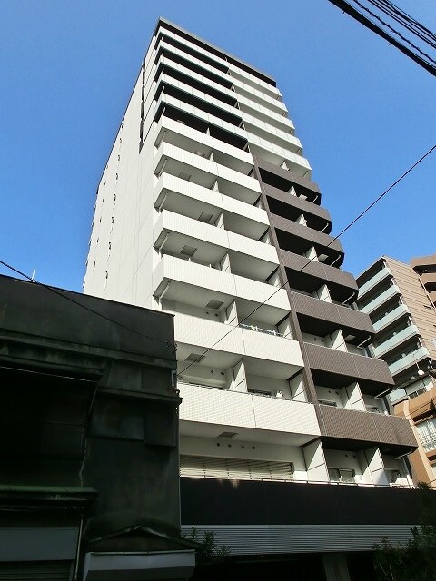 物件外観写真2　(パークアクシス上野三丁目の外観です)