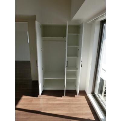 物件内観写真11　(パークアクシス上野三丁目のクローゼットです)