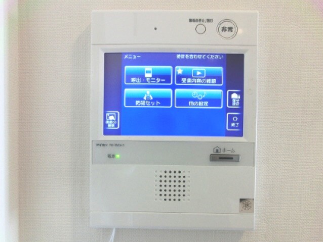 物件内観写真12　(パークアクシス上野三丁目のＴＶモニター付インターホンです)