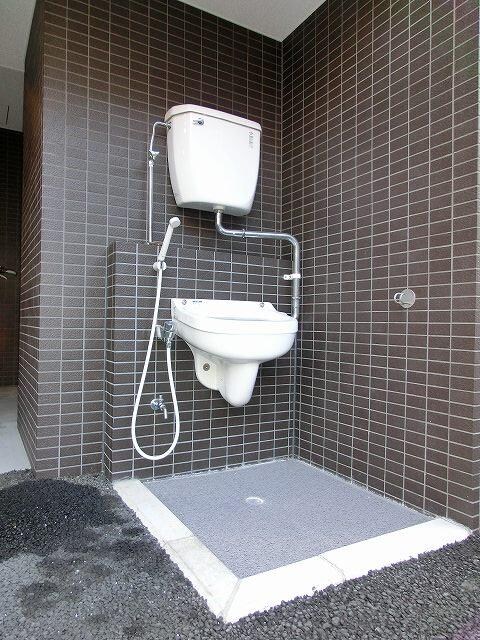 物件内観写真17　(パークアクシス上野三丁目のペット足洗場です)