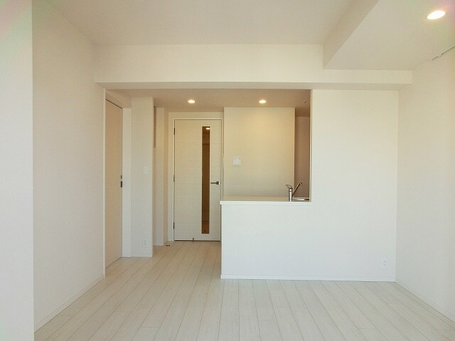 物件内観写真18　(パークアクシス上野三丁目のカウンターキッチンです)