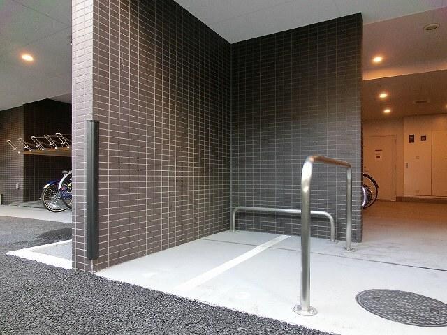 物件内観写真29　(パークアクシス上野三丁目のバイク置き場です)