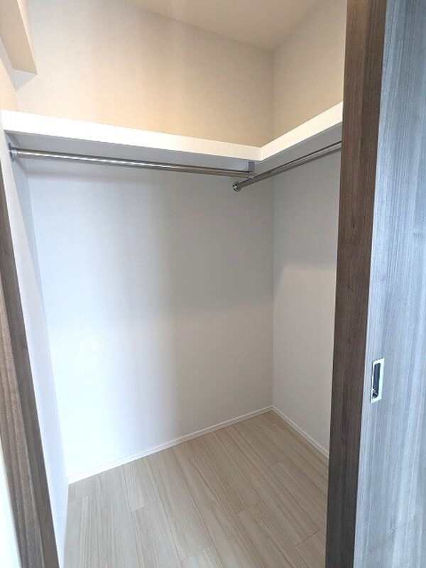 収納(ウォークインクローゼット)