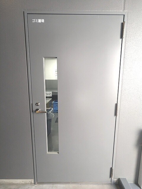 物件内観写真15　(24時間利用可能なｺﾞﾐ置場です)