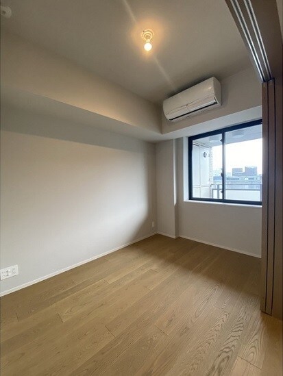 物件内観写真12　(洋室)