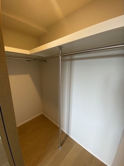 物件内観写真13　(ウォークインクローゼット)