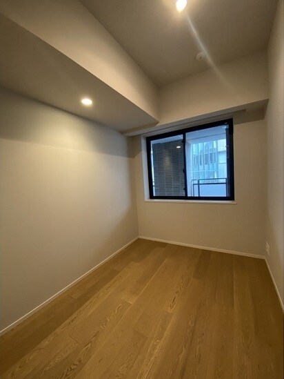 物件内観写真13　(洋室)