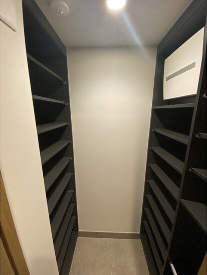 物件内観写真15　(シューズインクローゼット)