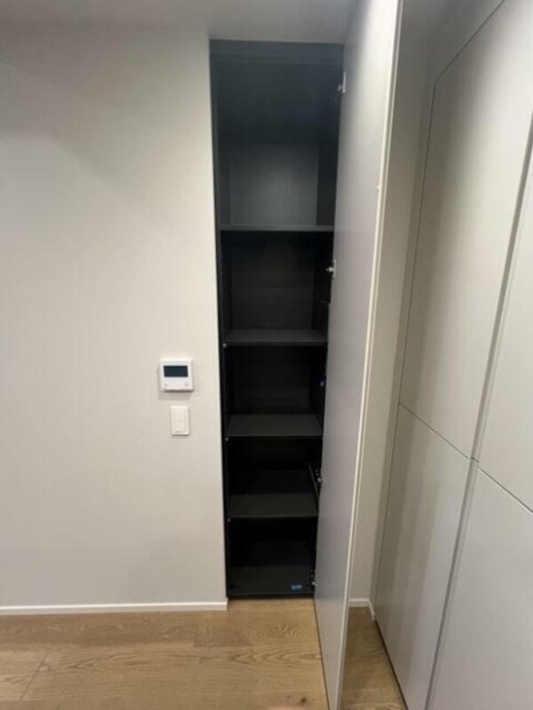 その他(食器棚)