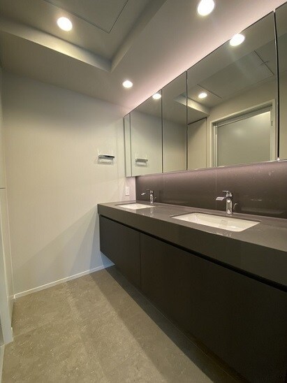 物件内観写真12　(洗面)