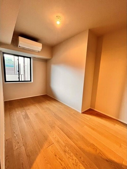 物件内観写真9　(洋室)