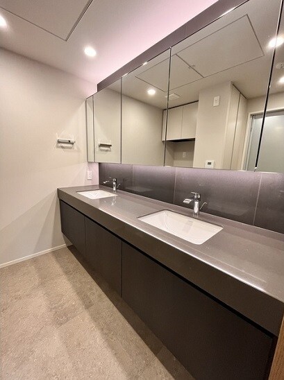 物件内観写真15　(洗面)