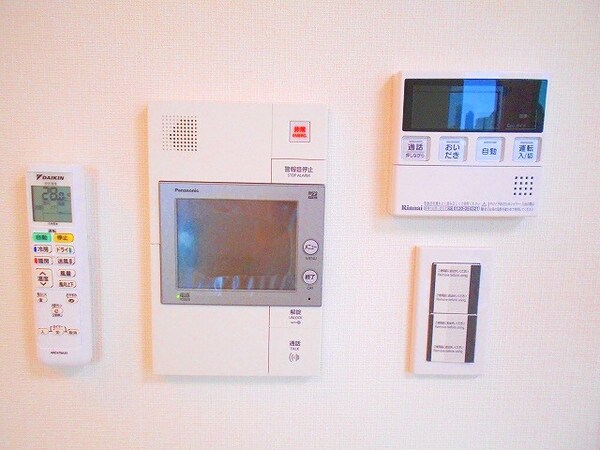 建物設備(カラーＴＶモニター付きインターホンセキュリティです)