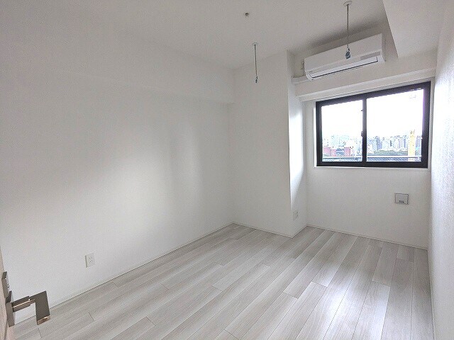 物件内観写真7　(6帖洋室)